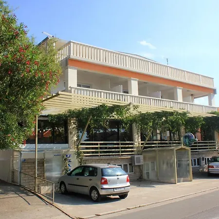 Apartments With A Parking Space Orebic, Peljesac - 10088 *