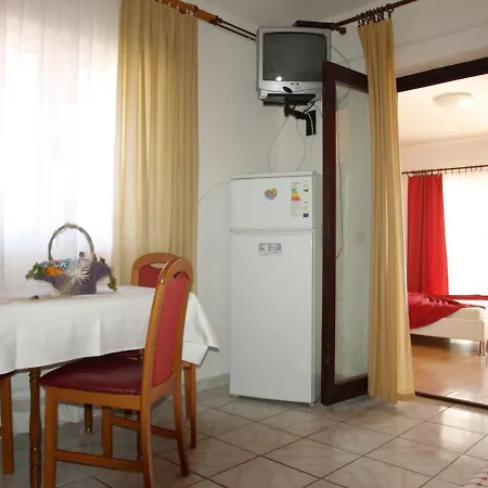Apartments With Parking Space Orebic, Peljesac - 10088 Apartment Orebic