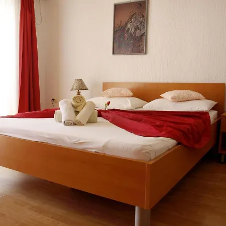 Apartments With Parking Space Orebic, Peljesac - 10088 *