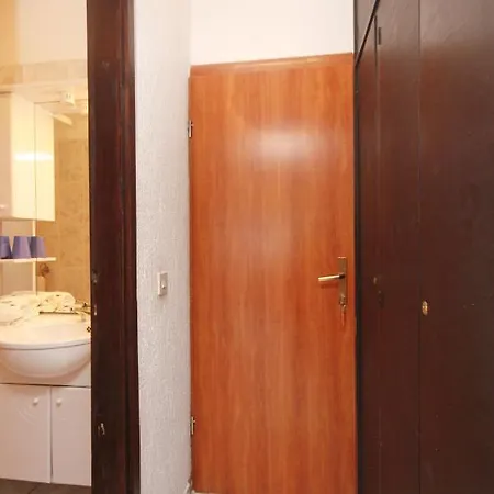 Apartments With A Parking Space Orebic, Peljesac - 10088 Apartment *